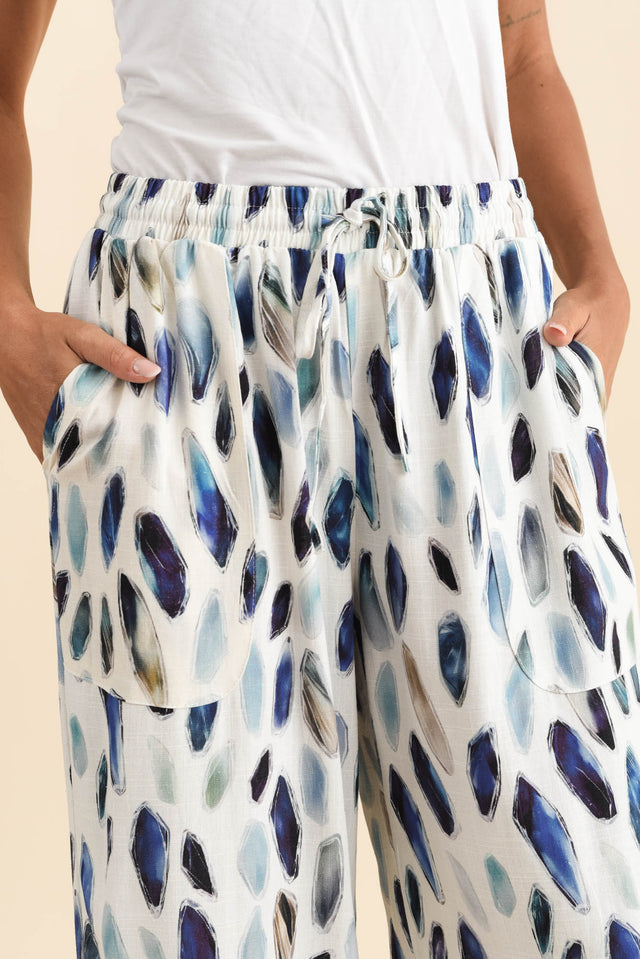 alt text|model:Brontie image 5