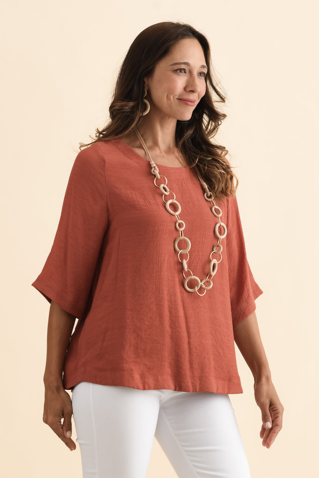 alt text|model:Cara image 5