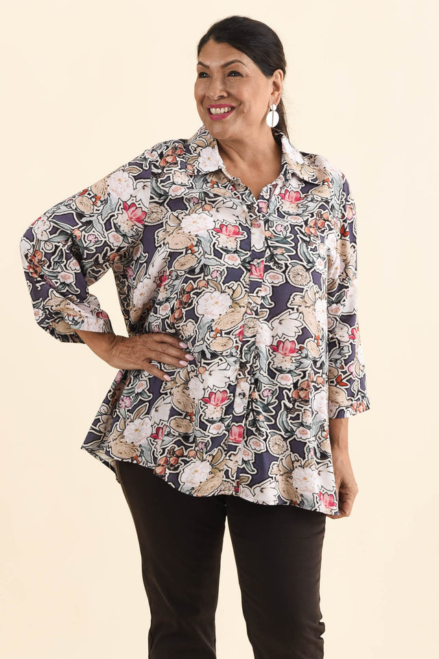 Shanae Navy Garden Collared Shirt,Brunette model,alt text|model:Pilita image 9