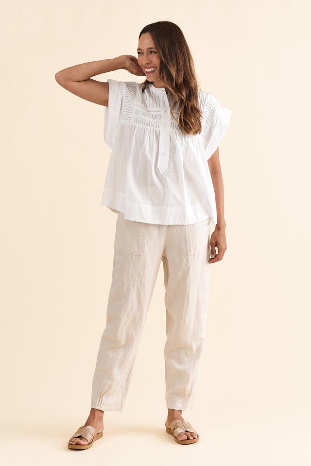 alt text|model:Cara image 7