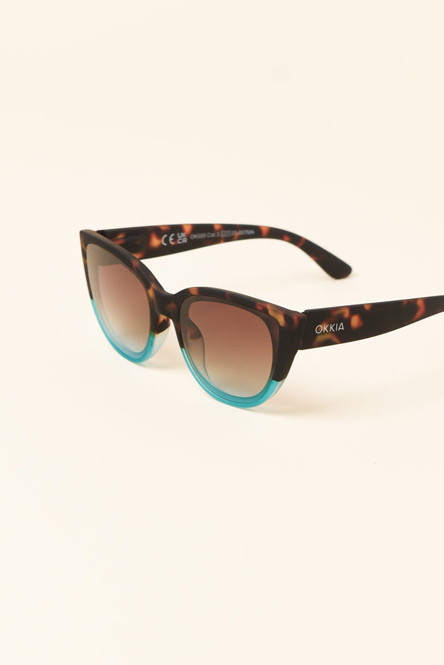 Silvia Blue Contrast Sunglasses image 2