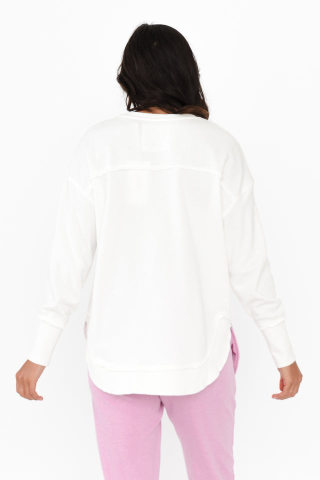 alt text|model:Brontie image 5