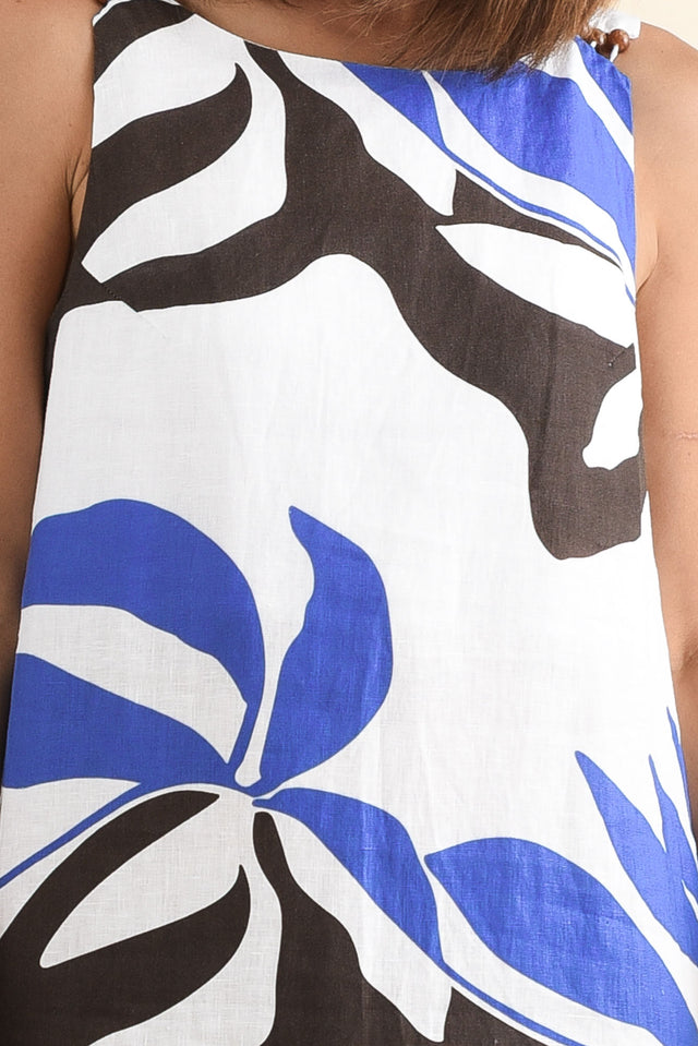 Sintra Blue Leaf Linen Sleeveless Dress,Detail,Brunette model,alt text|model:Cara image 5