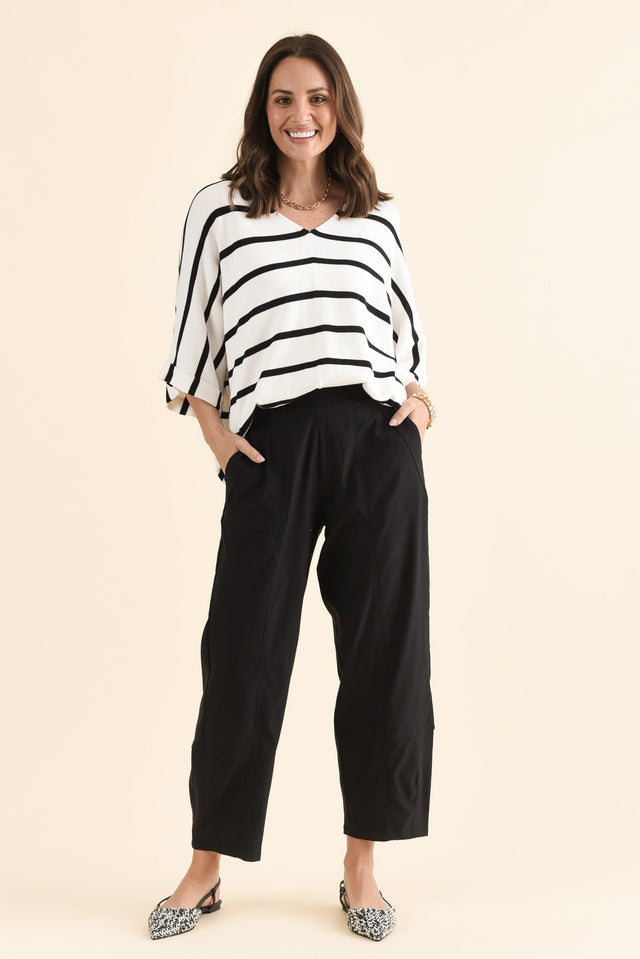 SmartFlex Black Barrel Pants,Full Body,Brunette model,alt text|model:MJ image 2