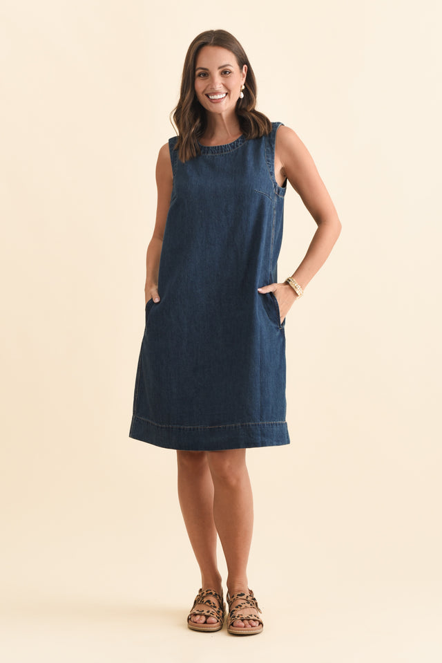 alt text|model:MJ image 6