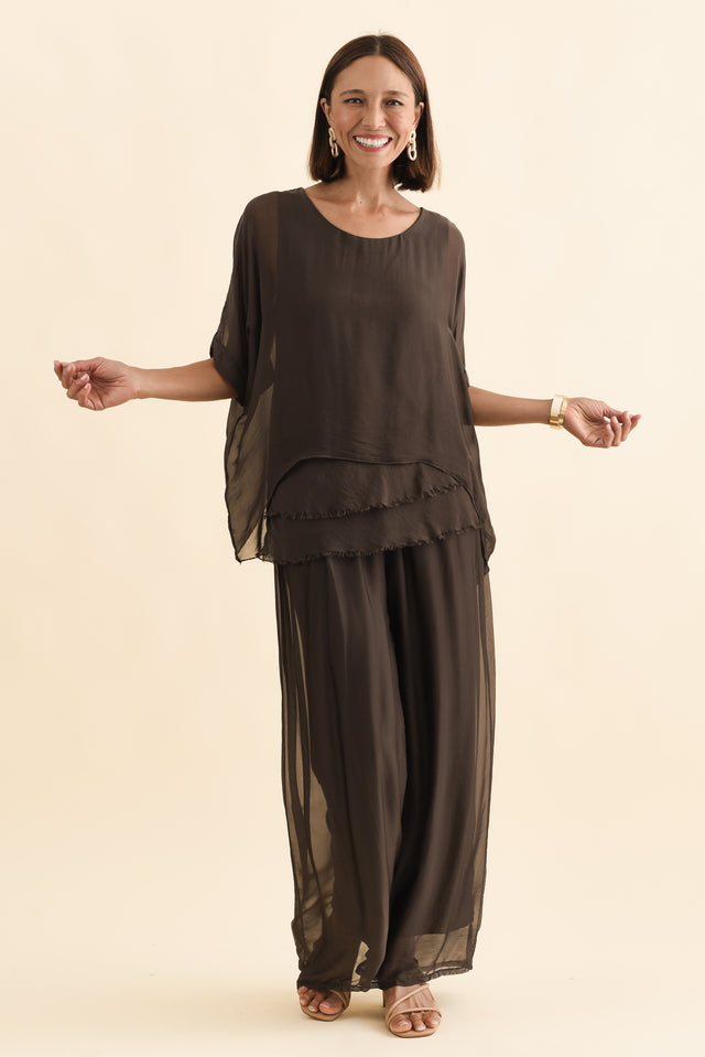 Laurier Chocolate Silk Wide Leg Pants,Brunette model,alt text|model:Cara image 7
