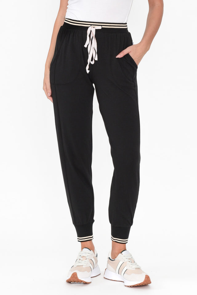 Talissa Black Cotton Drawstring Pants length_Cropped rise_High print_Plain colour_Black PANTS   alt text|model:MJ;wearing:XS image 1