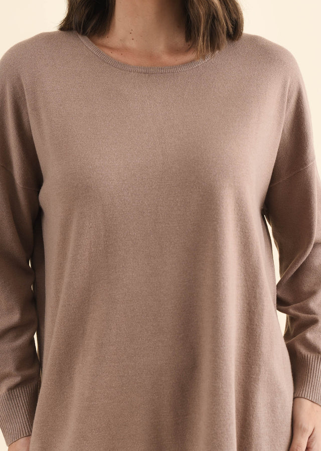 Tanner Mocha Knit Jumper,Brunette model,alt text|model:MJ image 6