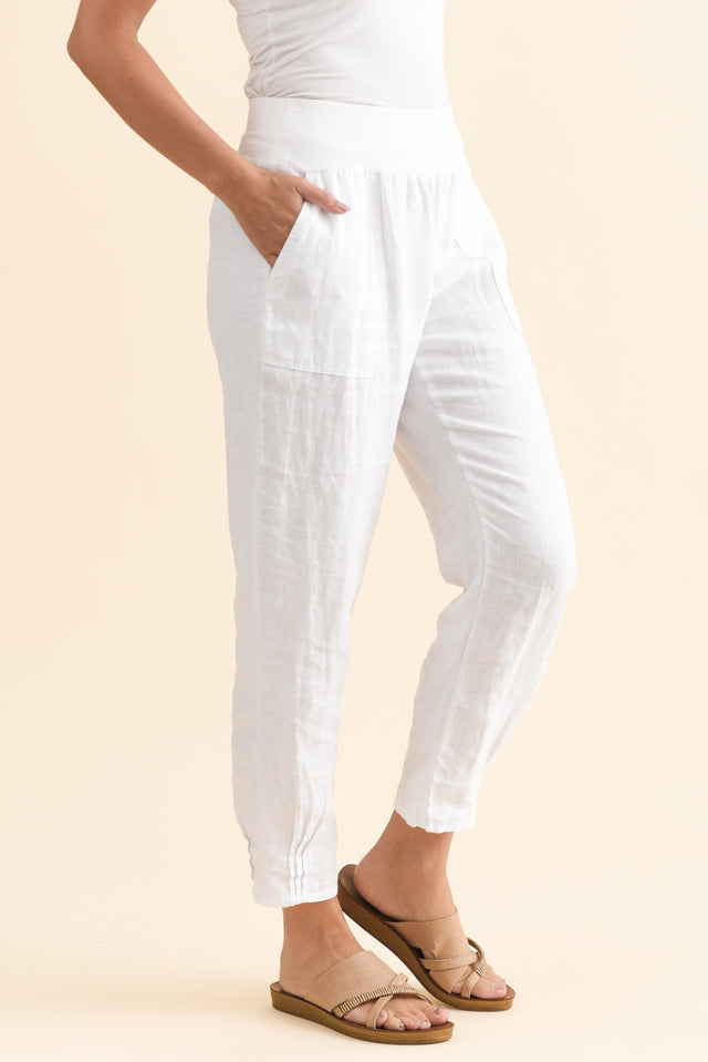 alt text|model:MJ image 4