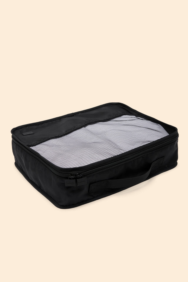 Tessa Black Medium Packing Cube