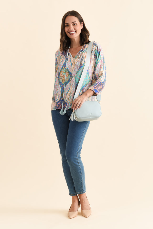 alt text|model:MJ image 3