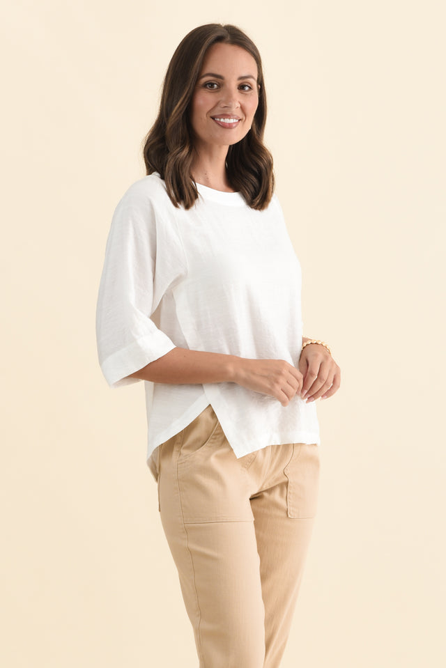 alt text|model:MJ image 4