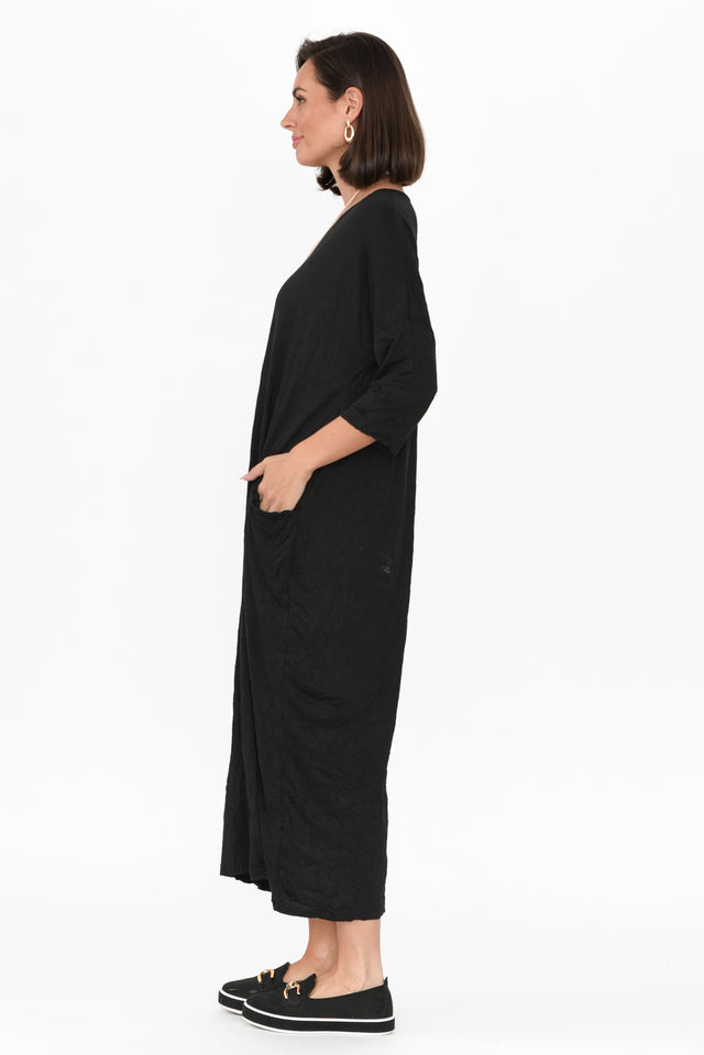 Travel Black Crinkle Cotton Sleeved Maxi Dress