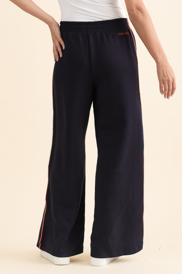 Traveller Navy Pocket Sweatpants,brunette model,Close up of outfit,alt text|model:MJ image 5