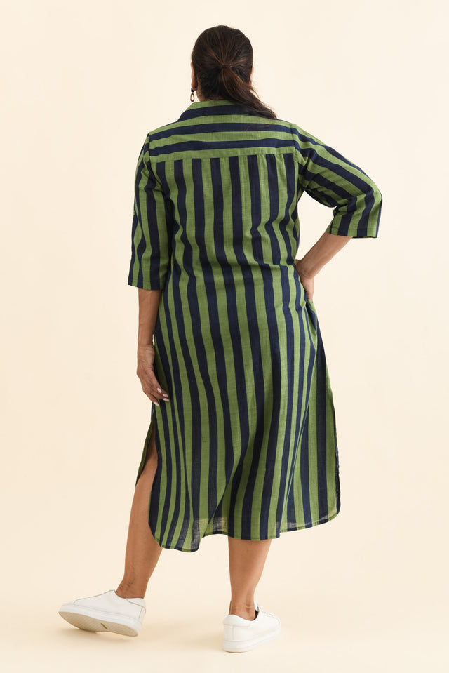 Tricia Indigo Stripe Cotton Shirt Dress,Brunette model,alt text|model:Pilita image 11
