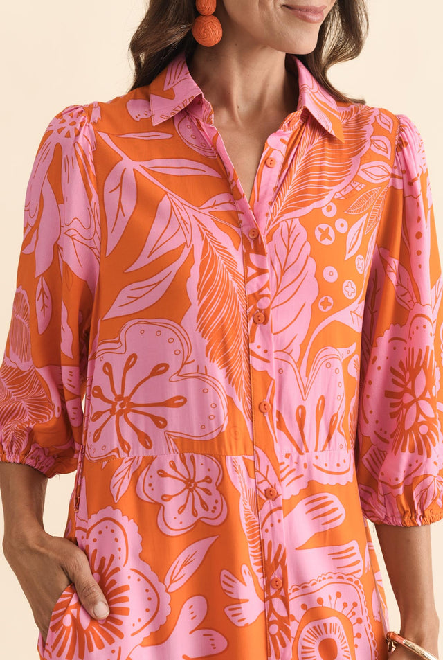 alt text|model:Cara image 7