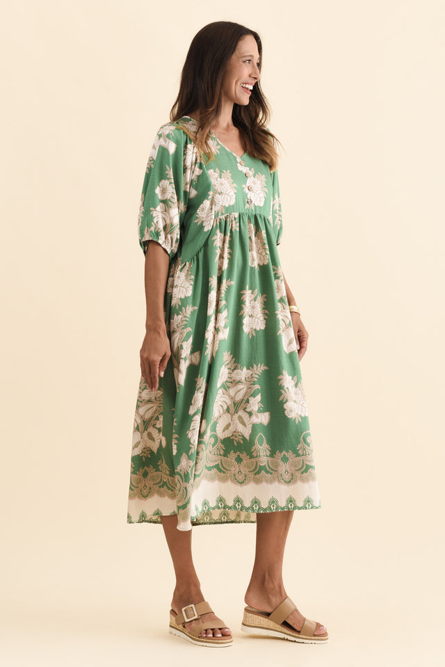 alt text|model:Cara image 5