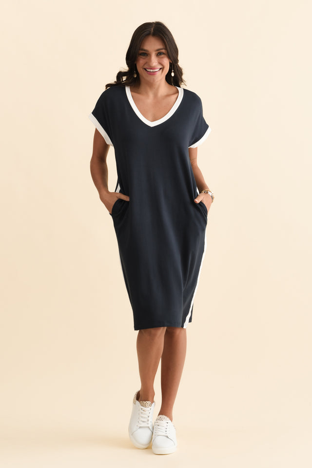 alt text|model:Brontie image 3