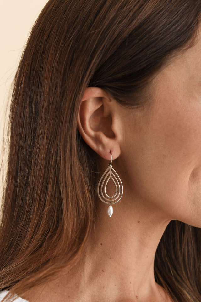 Verona Silver Teardrop Earrings