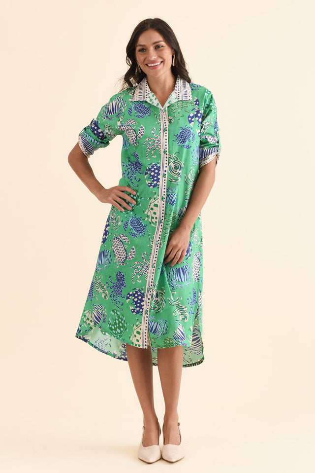 Vossie Green Coastal Cotton Poplin Dress,Full Body,Brunette model,alt text|model:Brontie image 6