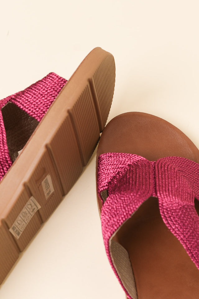 Wander Fuchsia Shimmer Slide image 3