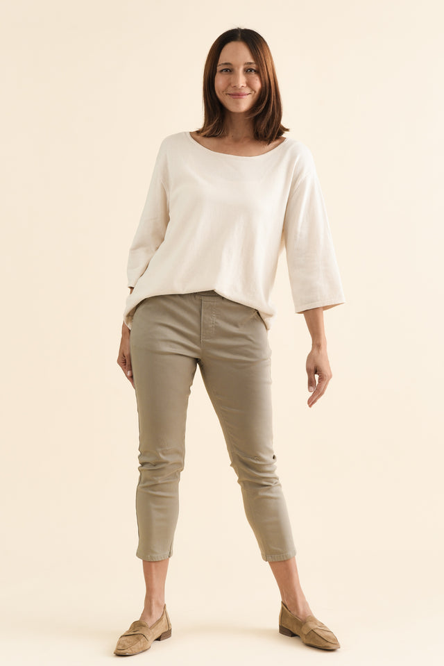 Whistler Stone Cotton Jogger Pants,brunette model,Full Outfit,alt text|model:Cara image 6