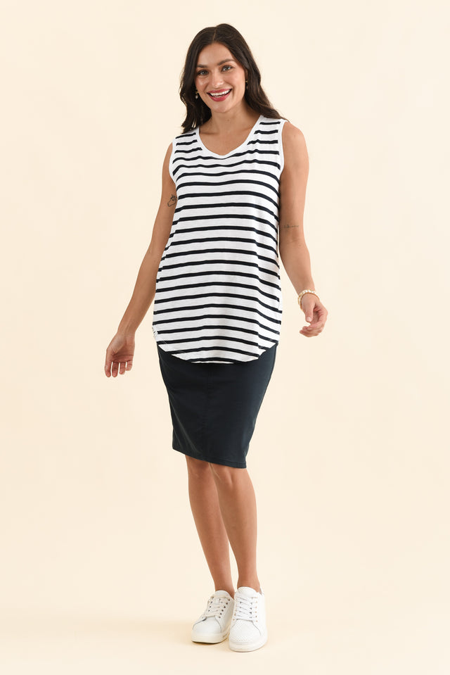 White Stripe Cotton Scoop Tank,Full Body,Brunette model,alt text|model:Brontie