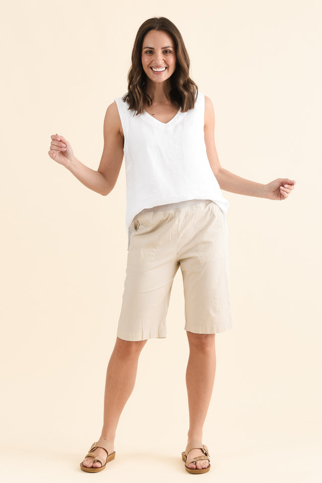 Wilson Stone Cotton Shorts,Full Body,Brunette model,alt text|model:MJ image 8