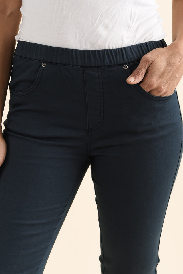 Winslet Navy 7/8 Pants,brunette model,Close up of outfit,alt text|model:Cara image 5