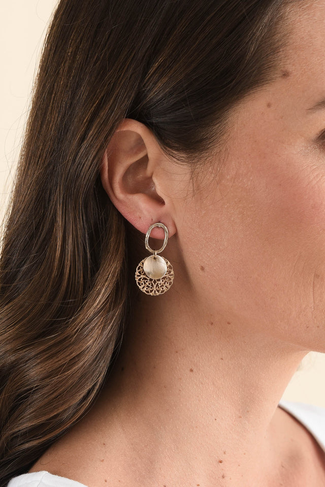 Wynna Gold Disc Earrings