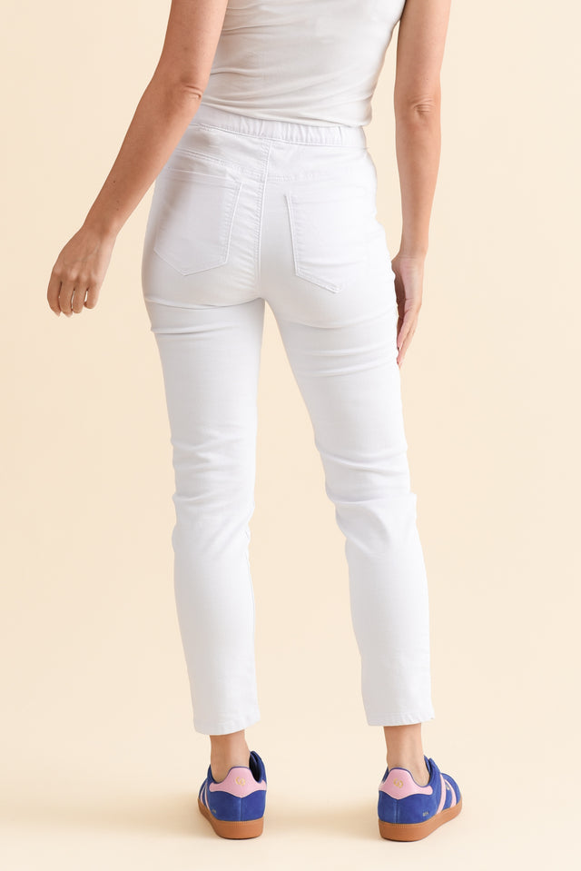 alt text|model:MJ image 5