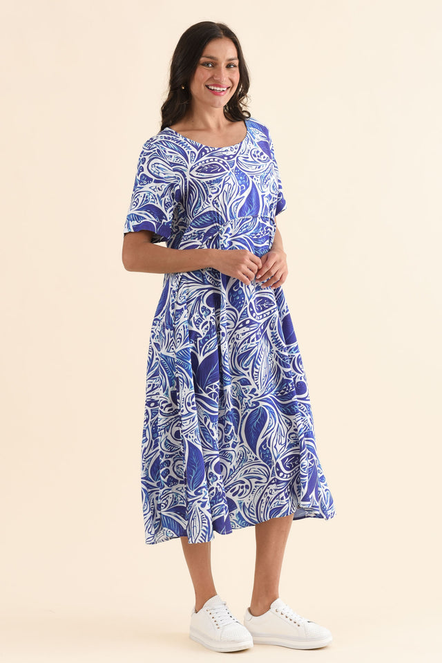 Zaelia Blue Leaf Crescent Dress,Side,Brunette model,alt text|model:Brontie image 3