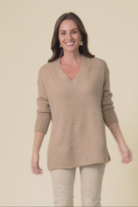 Brilla Natural V Neck Jumper,Video