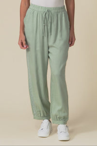 Beretta Khaki Lace Linen Blend Pants,Video
