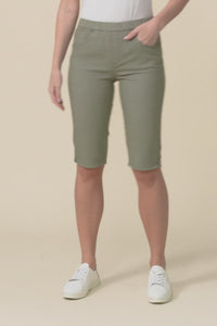 Tora Khaki Stretch Shorts,video