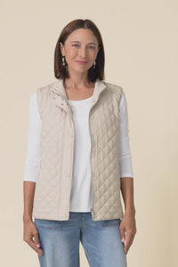 Joey Cream Puffer Vest,Video