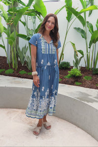 Nona Steel Abstract Crinkle Cotton Maxi Dress,Video