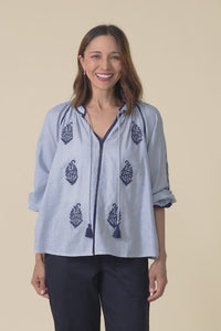 Doppio Blue Flower Cotton Tassel Top,Video