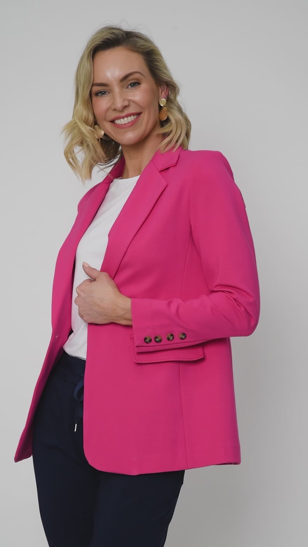 Hot pink deals blazer australia