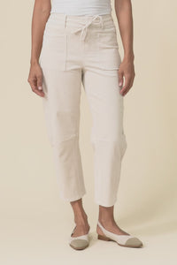 Denny Cream Corduroy Barrel Jeans,Video