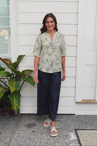 Breigh Sage Flower V Neck Top,Video
