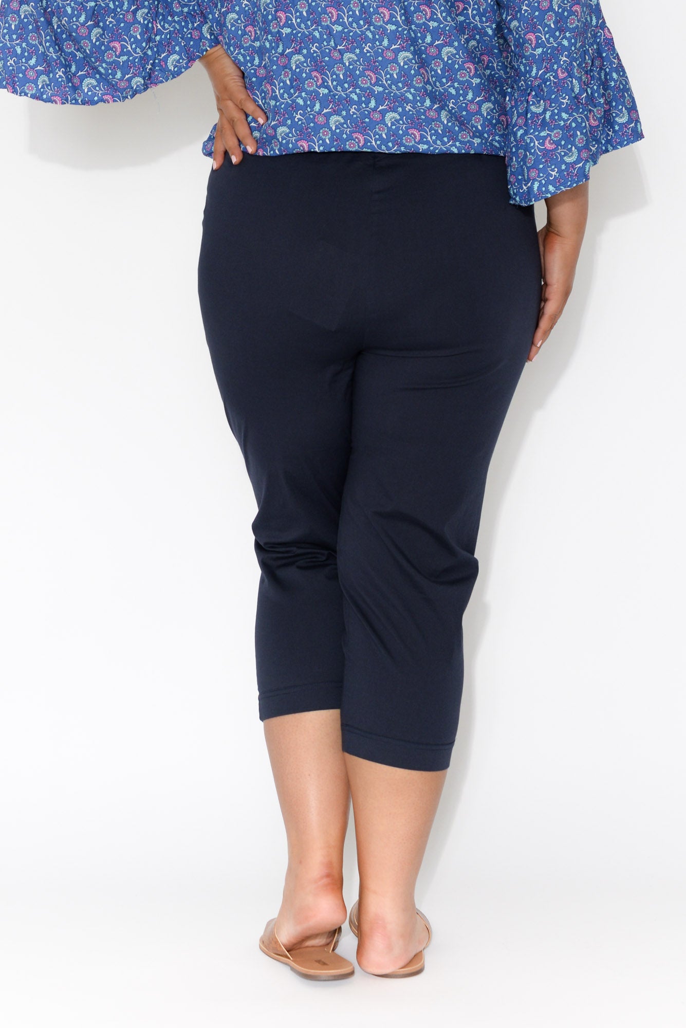 Latest Capri Designs  black Capri Designs  Trousers Bottom Designs  Pants  women fashion Fashion week outfit Womens pants design