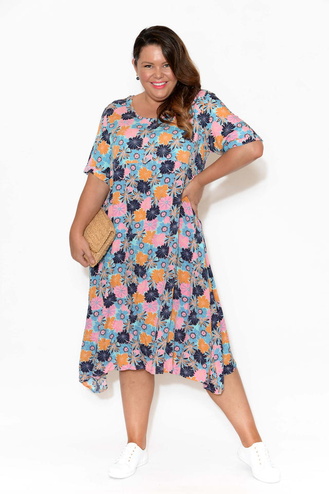 plus-size-sleeved-dresses,plus-size-below-knee-dresses,plus-size,curve-dresses,facebook-new-for-you thumbnail 3