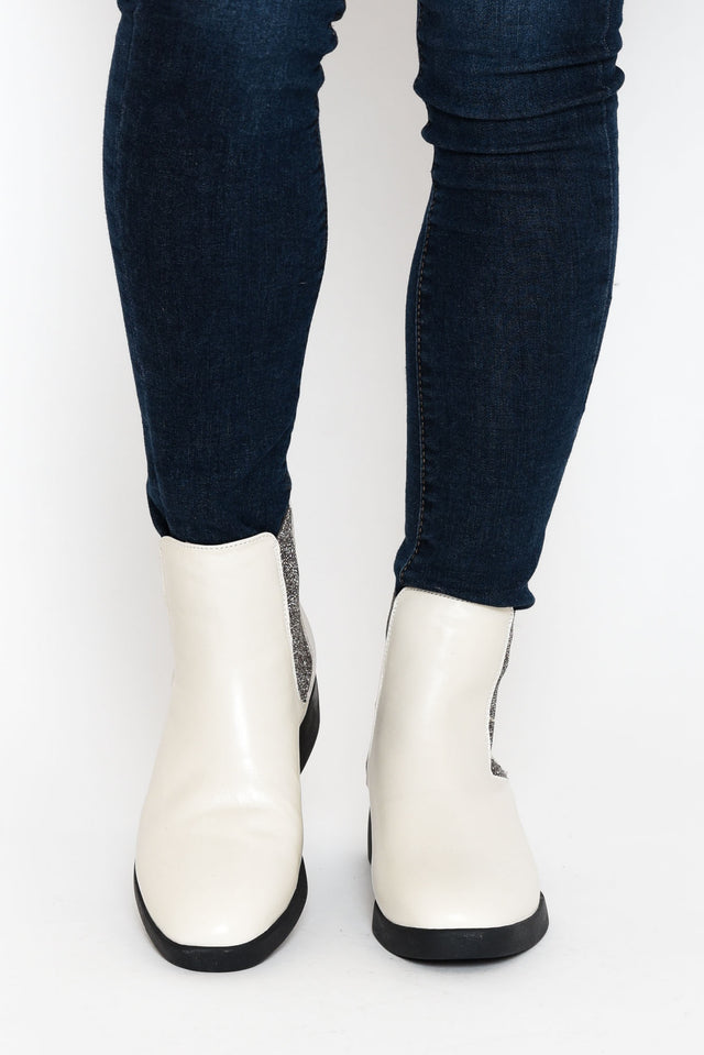 Hoddle Cream Leather Ankle Boot