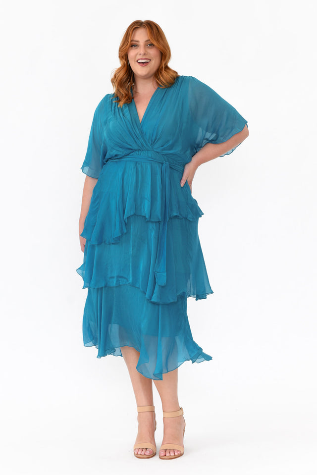 alt text|model:Caitlin, plus-size,curve-bottoms,curve-basics,plus-size-skirts,plus-size-basic-bottoms,plus-size-work-edit,plus-size-race-day-dresses,plus-size-mother-of-the-bride-dresses